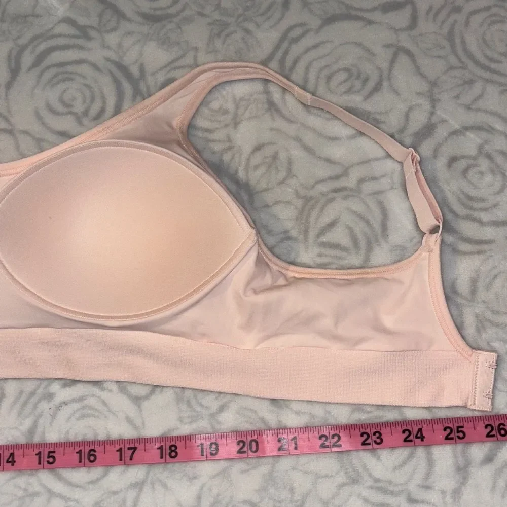 NWT Bali Beautifully You Light Pink Comfort Bra. Sz medium.